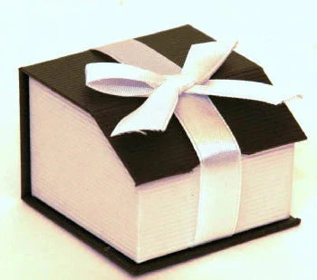 Magnetic Ribbon Linen Paper Box
