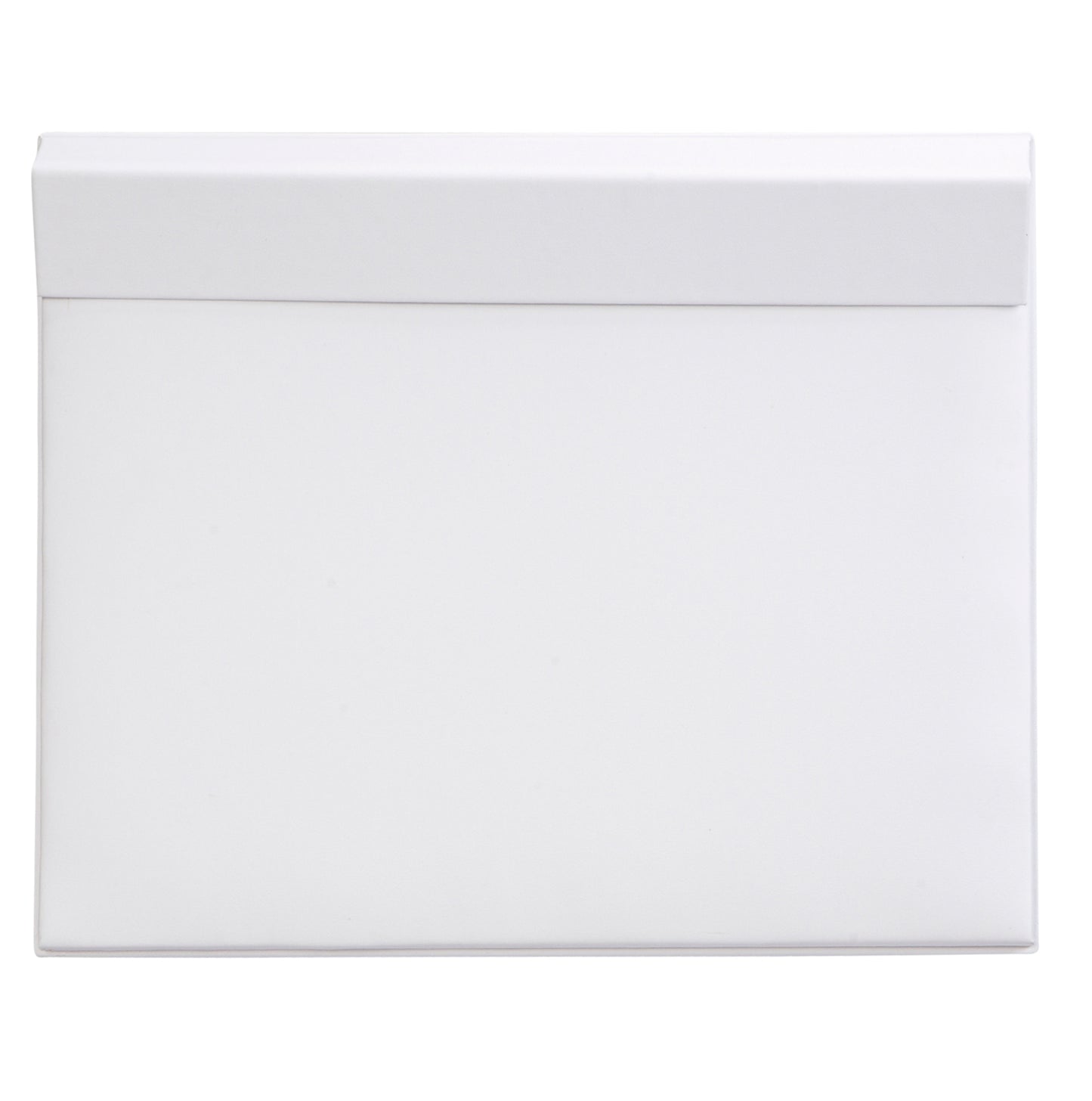 White Leatherette 16 Chain