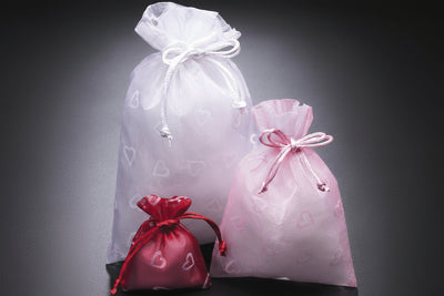Drawstring Favor Bag with Flocked Hearts – Novel Box