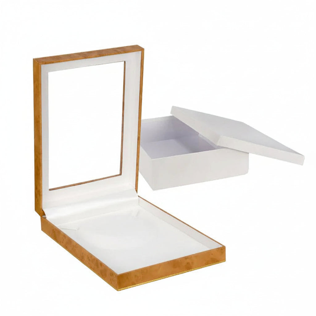 Window Leatherette Large Set Box
Woodgrain