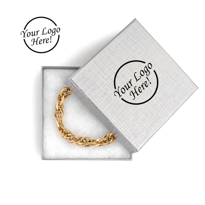 Chain bracelet in a branded silver box with customizable text area.