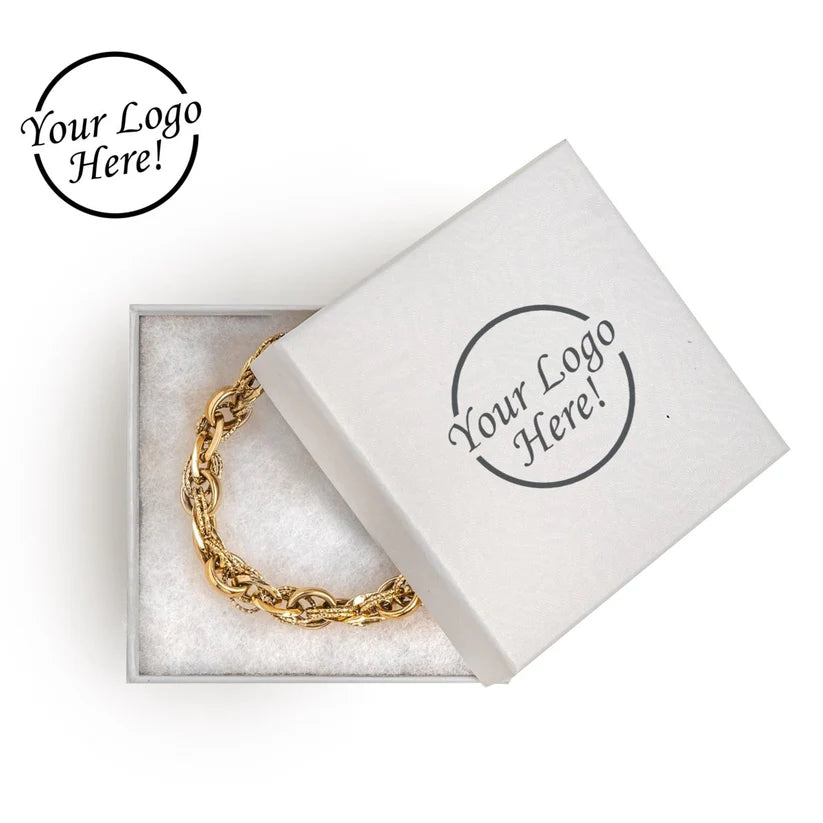 Chain necklace in a white box