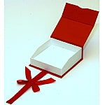 Linen Paper Utility/Large Pendant Box with Magnetic Closure