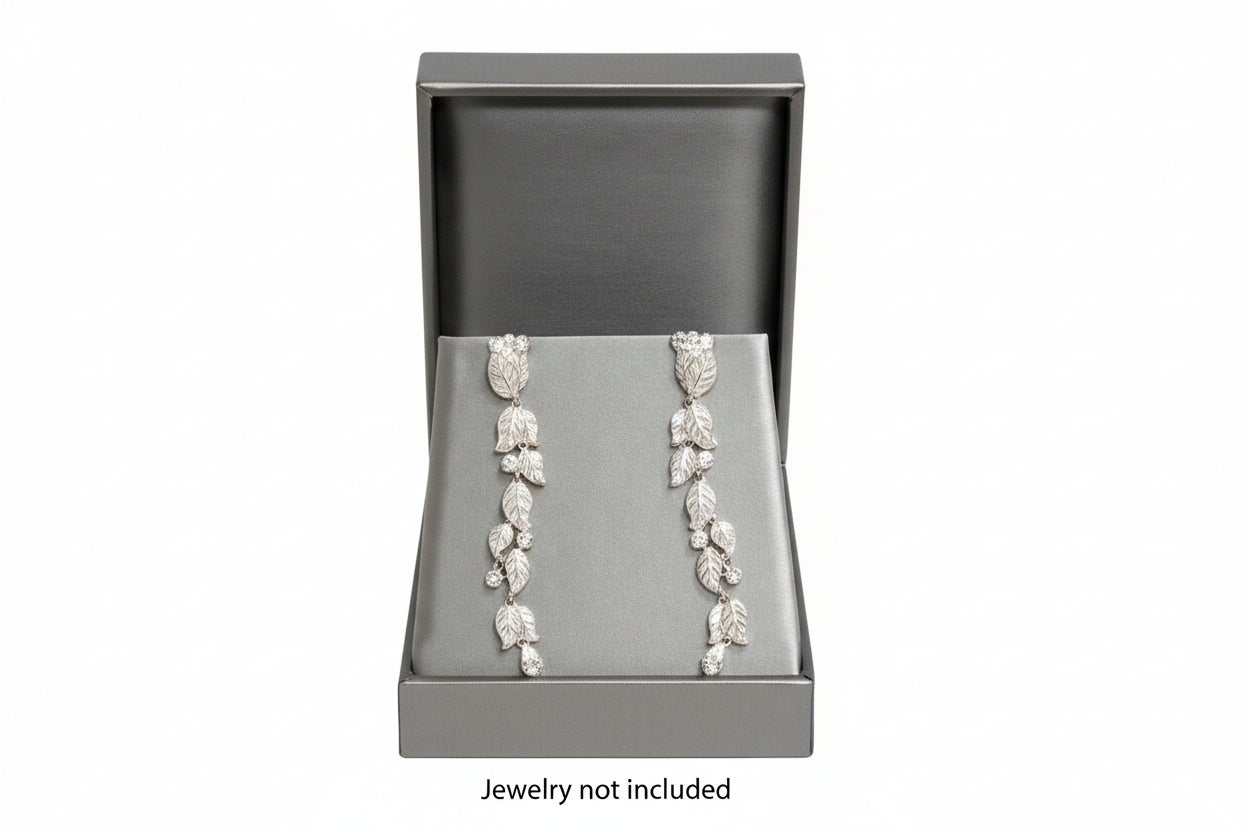 Silver Leatherette X-Large Pendant Box