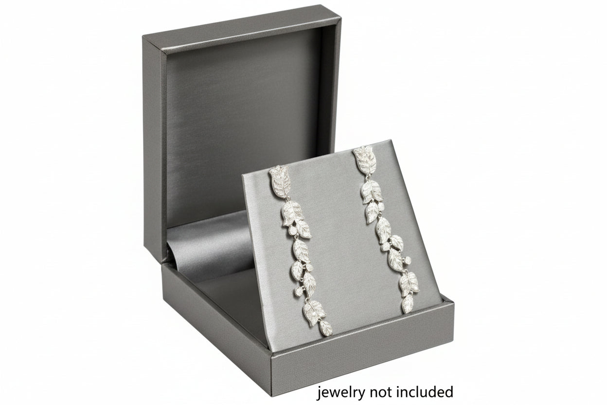 Silver Leatherette X-Large Pendant Box