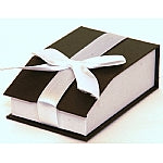 Linen Paper Pendant Box with Magnetic Closure