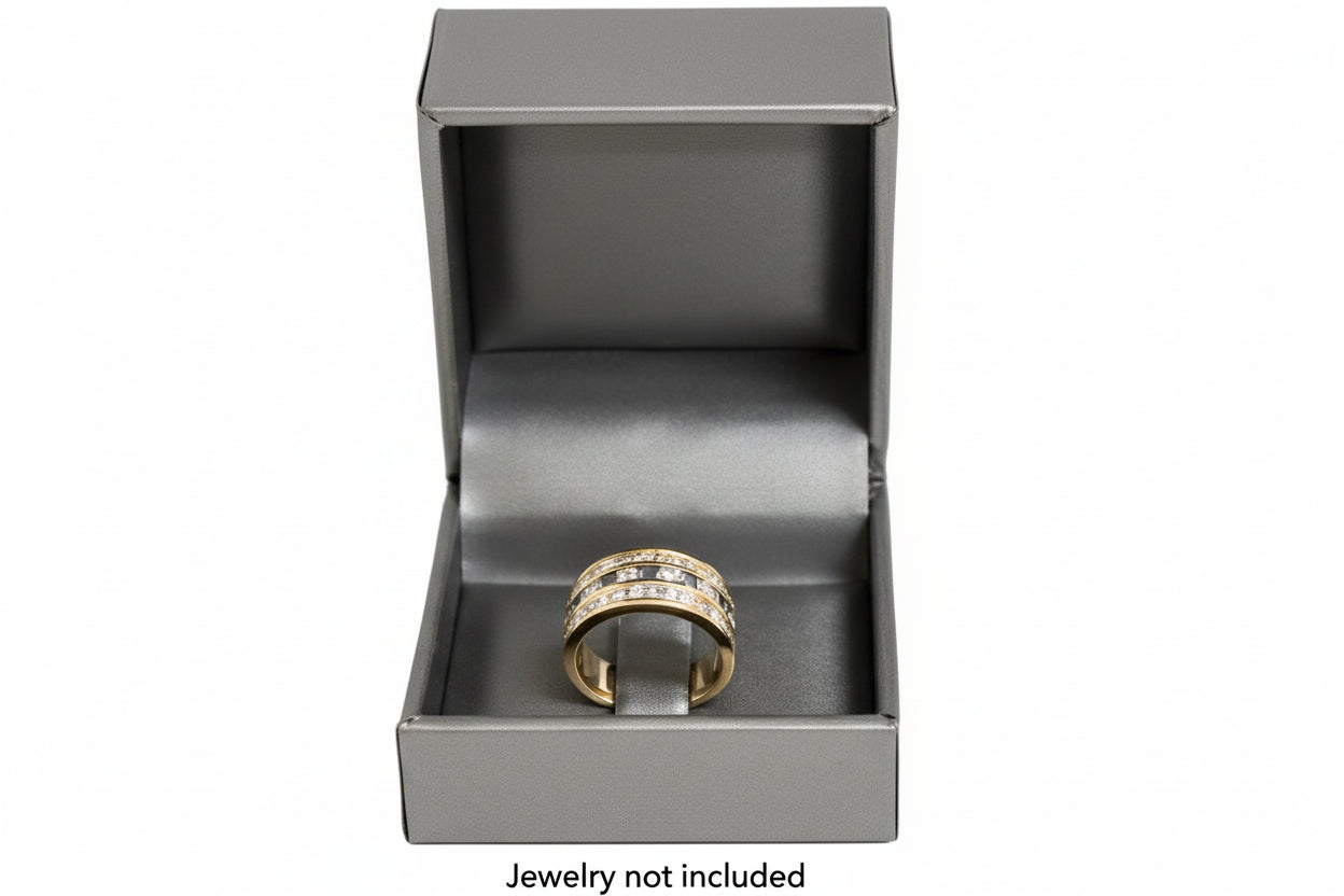 Silver Leatherette Ring Clip Box