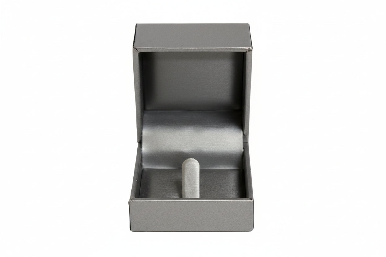 Silver Leatherette Ring Clip Box