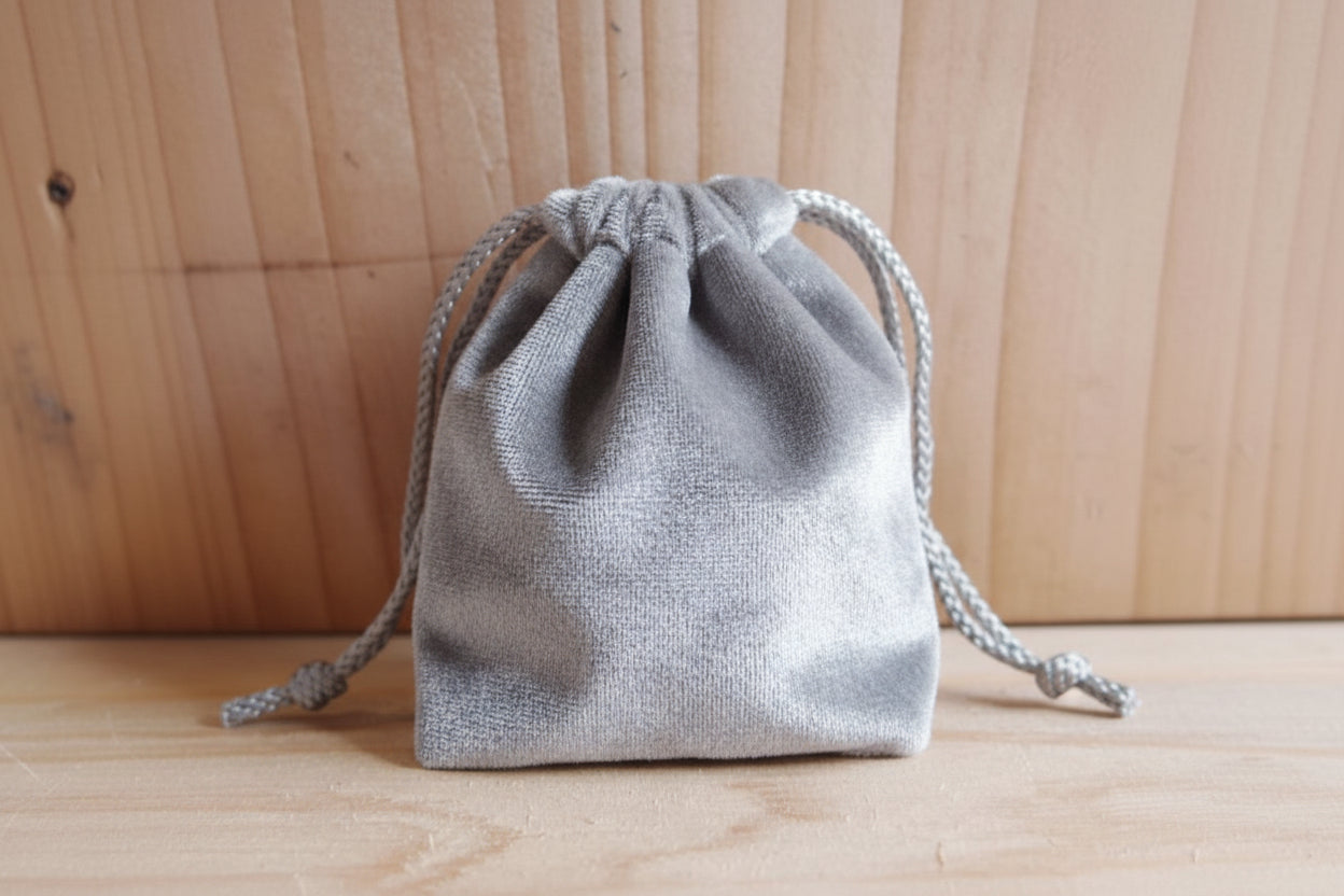 Velour Drawstring Pouch (M)