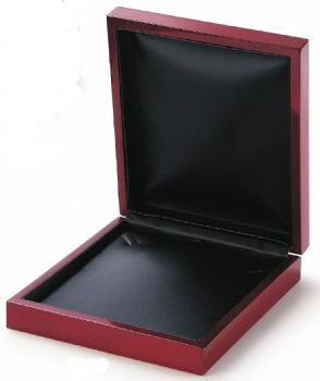 Mahogany Wood Necklace Box