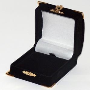 Velour Treasure Chest Small Pendant Box