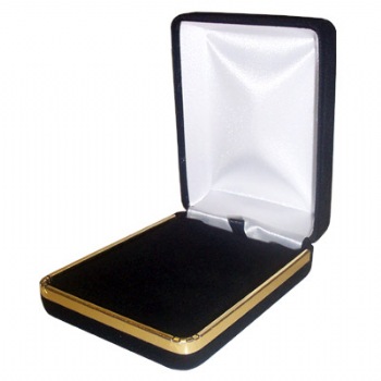 Velveteen Pendant Box with Gold Rim